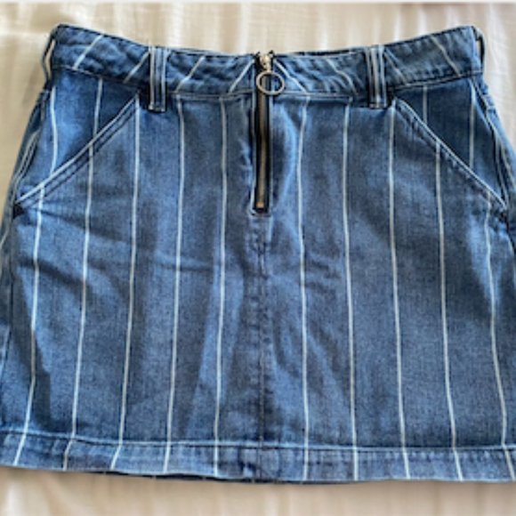 PacSun Striped Denim Skirt with Front Zipper - Picture 3 of 8